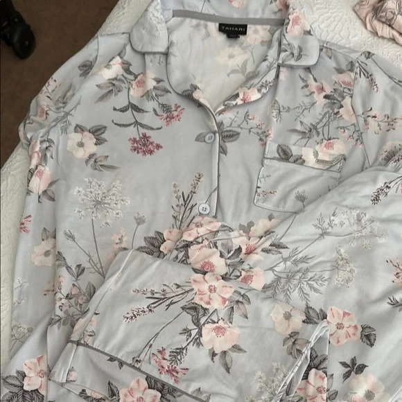 Floral Pajama Set - Picture 2 of 4